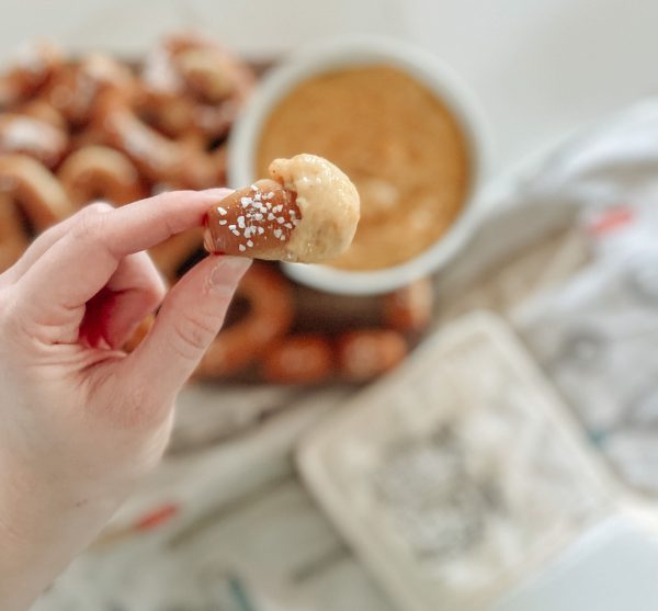 Beer Cheese Dipping Sauce